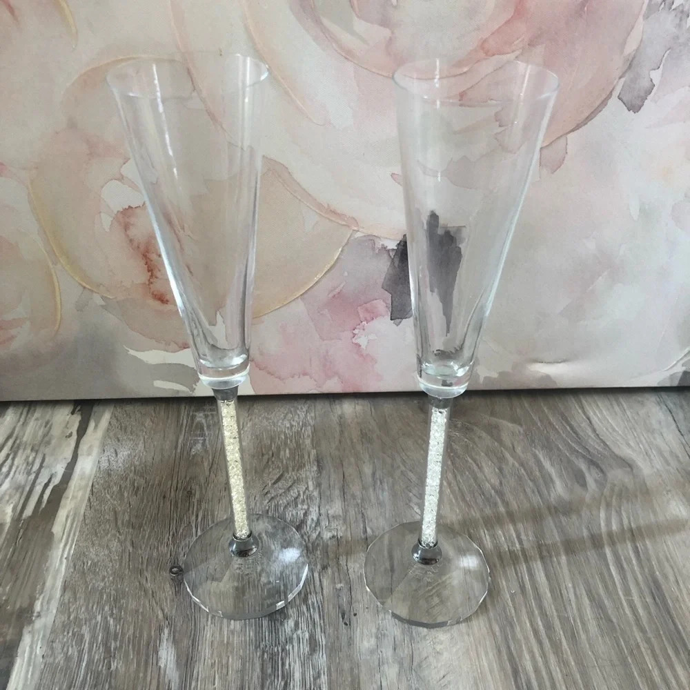 . Saks fifth avenue toasting flutes